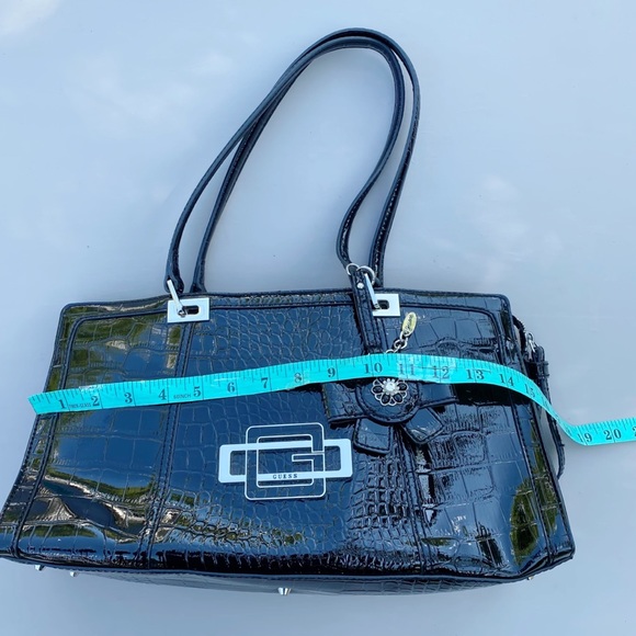 Guess black patent hobo bag - Picture 8 of 8